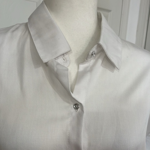 Hester & Orchard Women's Classic White Button-Up Blouse size M - Picture 2 of 7